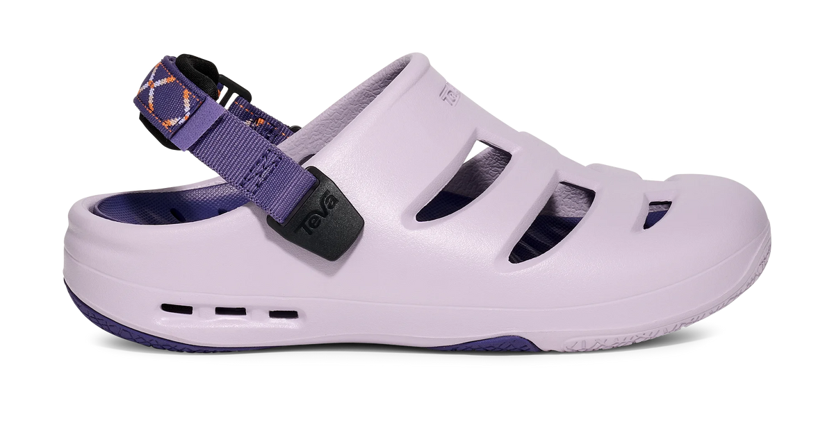 ApreAqua Closed-Toe Water Sandal